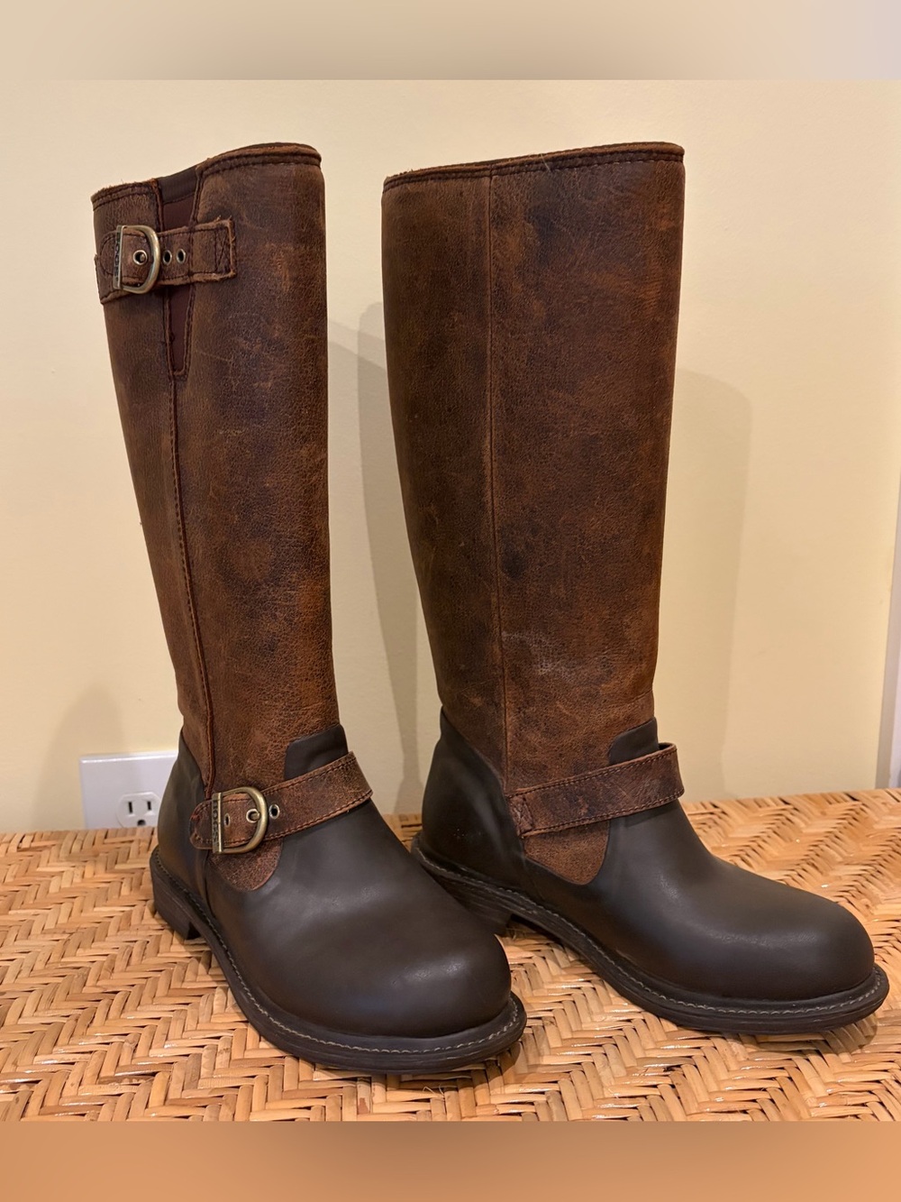 Bogs McKenna Brown Leather and Dark Brown Waterproof Boots Size 6